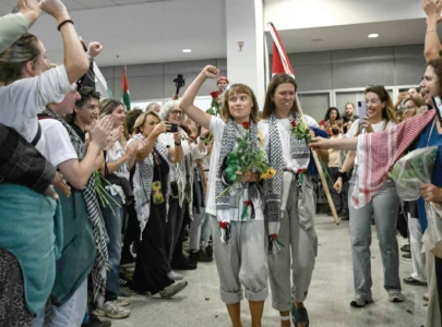 thunberg greeted by cheering crowd in athens thunberg greeted by cheering crowd in athens