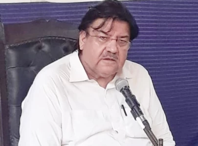 pml f cries foul over gunpoint politics