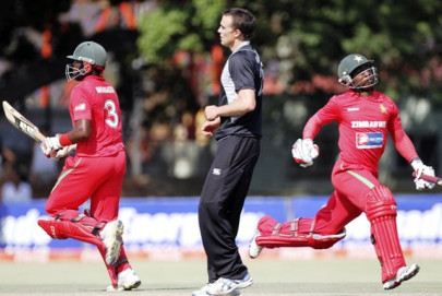 cricket zimbabwe through in record chase