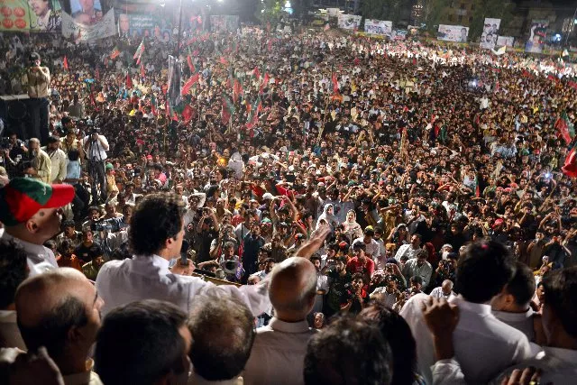 battles heat up in political capital battles heat up in political capital