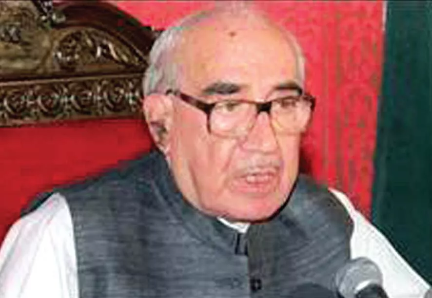 ghulam ishaq khan former president s death anniversary