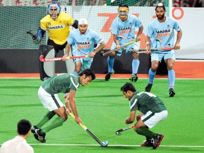 hockey pakistan hold india through to final hockey pakistan hold india through to final