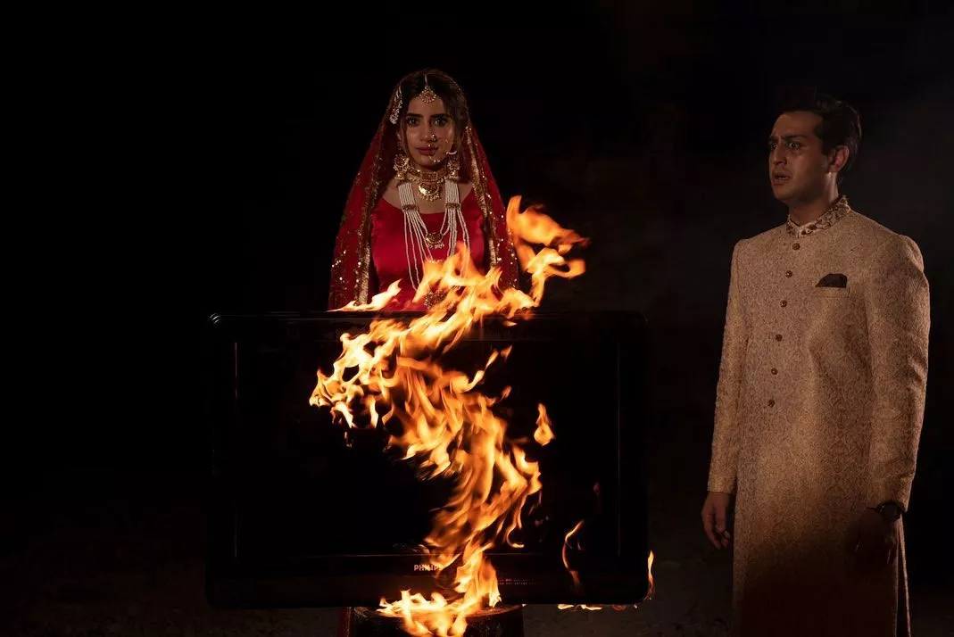 it s not just glamour saboor aly shares a near burning bts from serial nehar it s not just glamour saboor aly shares a near burning bts from serial nehar