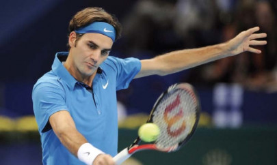 tennis rusty federer fights through tennis rusty federer fights through
