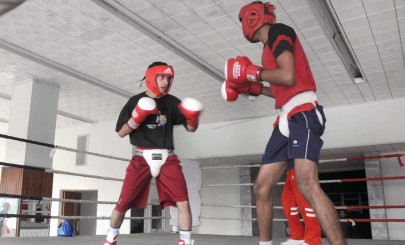 gonzalez set to return as pakistan boxing coach
