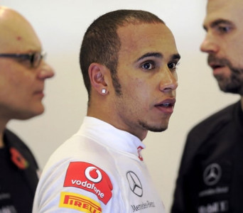 formula one hamilton tops practice times