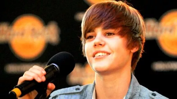 who is justin bieber who is justin bieber