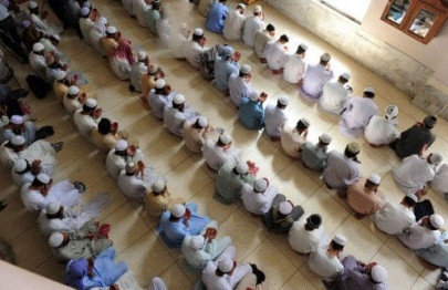 extremist violence engage extremist leaders monitor them