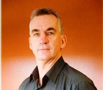 top cricket writer roebuck found dead