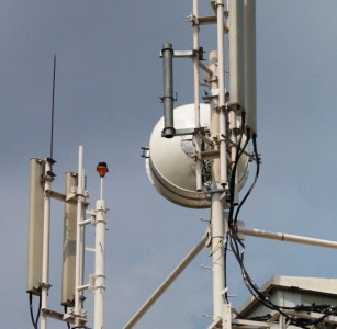 telecom sector s revenue generation slumps by 30 in first quarter