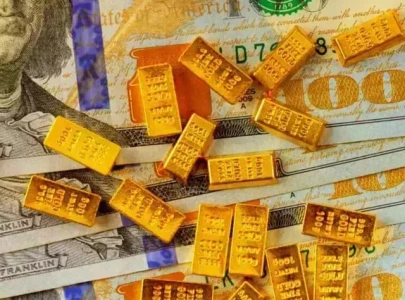 gold steady in range as global pressure persists