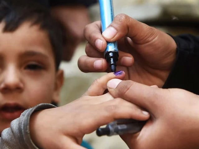 Risk of polio transmission rises as season begins