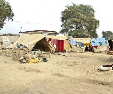 a slow recovery aid for displaced people not trickling down far enough a slow recovery aid for displaced people not trickling down far enough