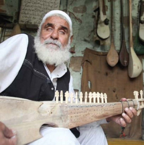 let the music play karachi s sole rabab maker set to close up shop let the music play karachi s sole rabab maker set to close up shop