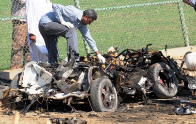 karachi suicide blast karachi suicide blast