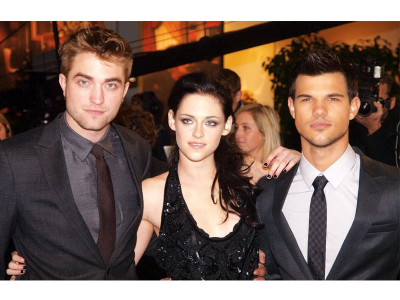 the twilight saga climbing the ladder of success the twilight saga climbing the ladder of success