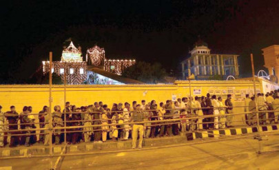 abdullah shah ghazi s urs despite earlier bomb blast nearby saint still attracts crowds