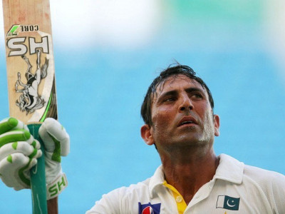 dear younus khan please take wasim akram s advice and stop worrying about the odi format dear younus khan please take wasim akram s advice and stop worrying about the odi format