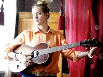 from mehdi hassan to nusrat fateh ali khan tanya wells does renditions like never before from mehdi hassan to nusrat fateh ali khan tanya wells does renditions like never before