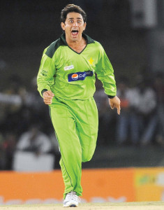 saeed ajmal tops icc odi bowlers list