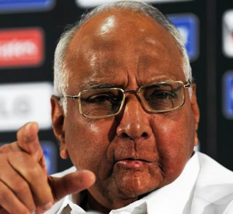 enraged indian youth slaps indian minister