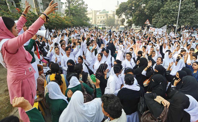 protest continues nurses promised consideration by govt protest continues nurses promised consideration by govt