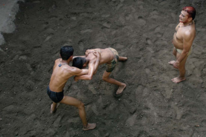 dying sport in karachi kushti takes a beating from body building