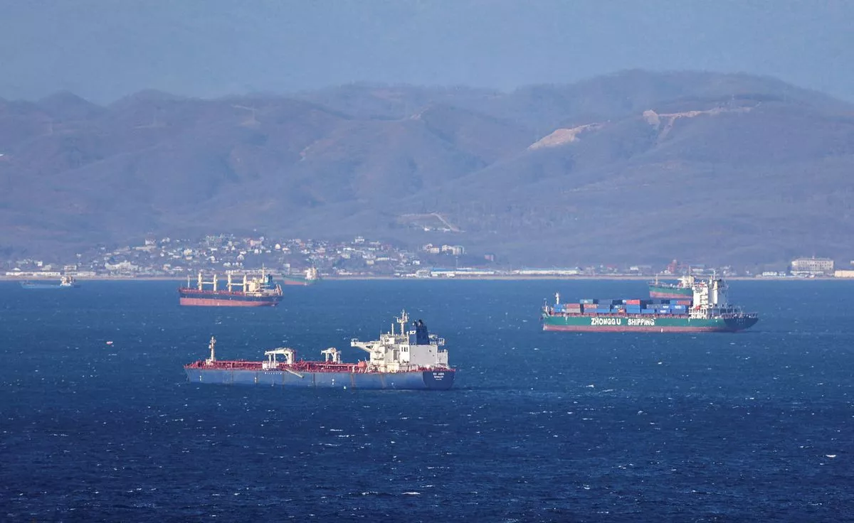 russian oil sold to india below price cap in buyers market