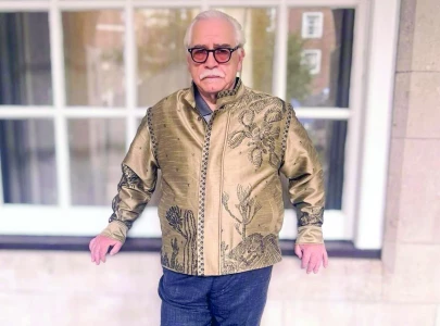 succession star shines in pakistani luxury wear succession star shines in pakistani luxury wear