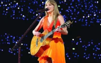 woman divorces husband for booing taylor swift at super bowl woman divorces husband for booing taylor swift at super bowl