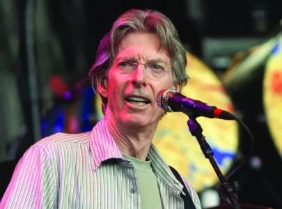 grateful dead s phil lesh dies at 84 grateful dead s phil lesh dies at 84