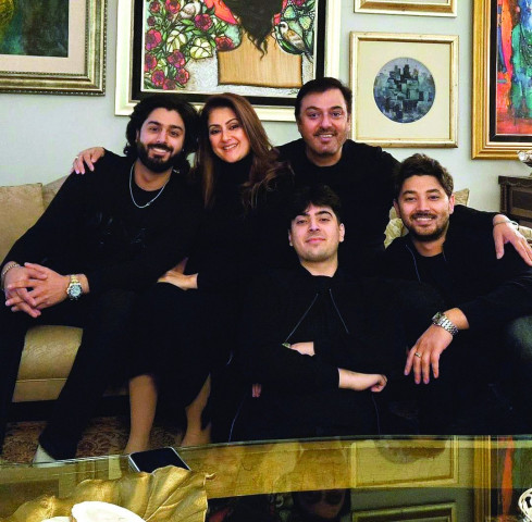 naumaan and his loved ones flaunt all black attires photo instagram naumaan and his loved ones flaunt all black attires photo instagram
