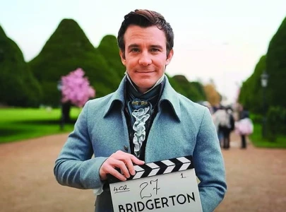 bridgerton s4 promises lord and maid romance bridgerton s4 promises lord and maid romance