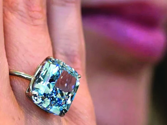 the diamond weighs 10 3 carats photo afp the diamond weighs 10 3 carats photo afp