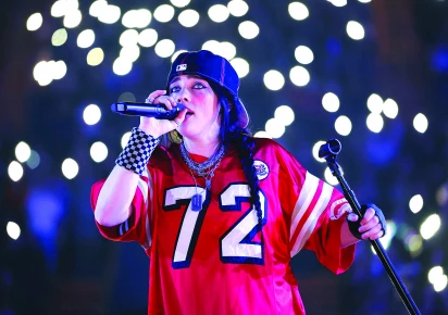 Billie Eilish thanks fan who defended her from aggressive