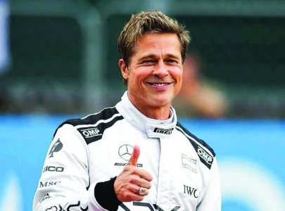 pitt takes the wheel