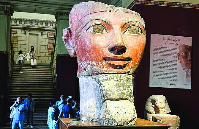 Female pharaoh's erasure unrelated to gender