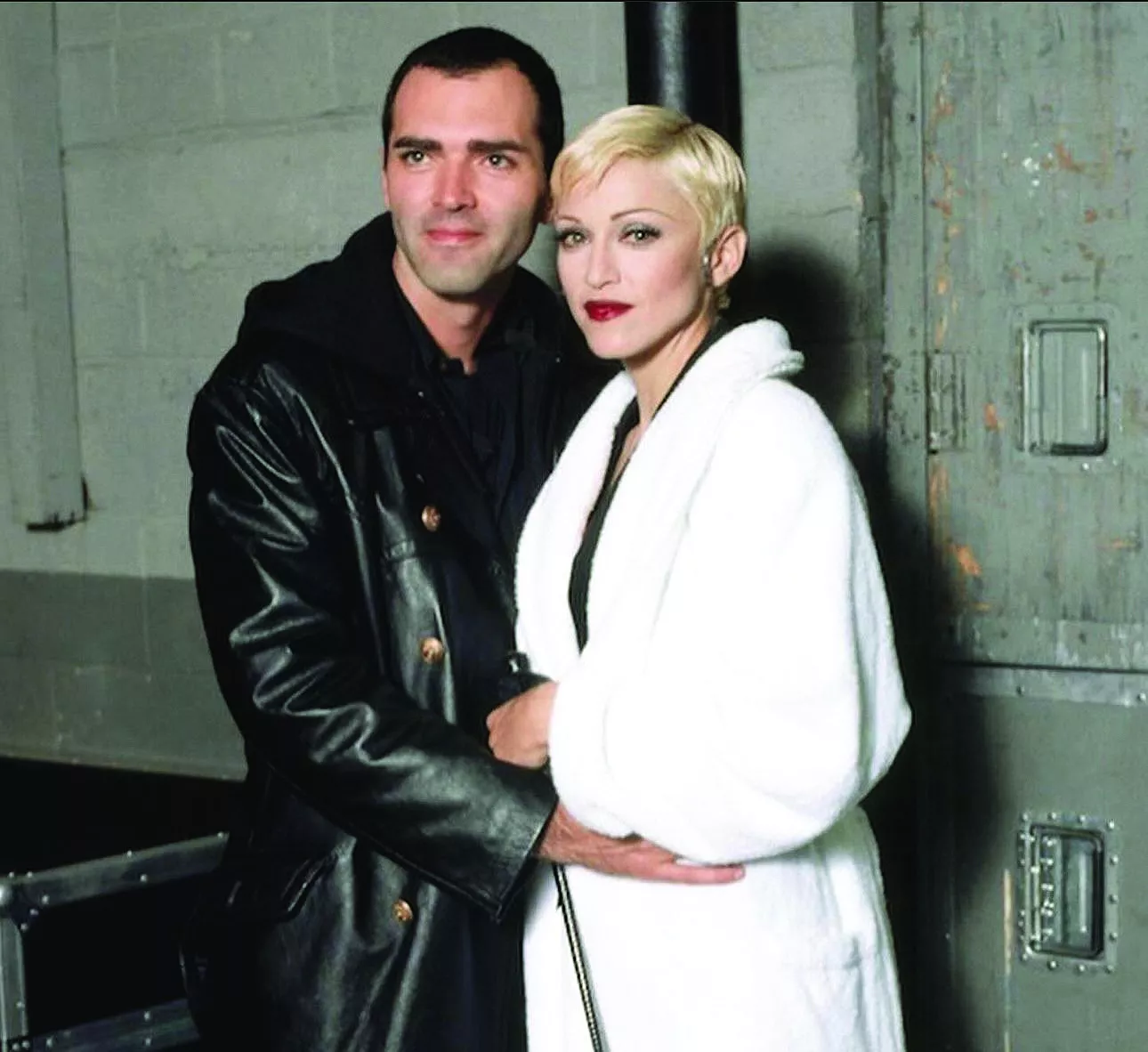 madonna loses brother after battle with cancer madonna loses brother after battle with cancer