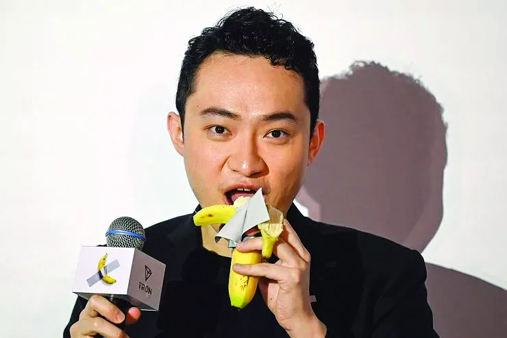 sun eats the banana at press conference photo afp sun eats the banana at press conference photo afp