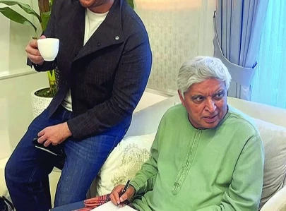 javed akhtar pens poem for ahsan khan