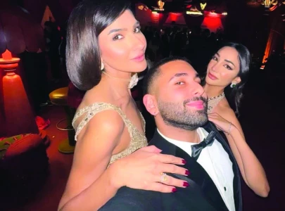 kiran malik and orry sneak a selfie