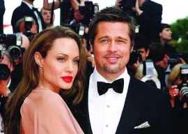 brad angelina sign off on divorce settlement