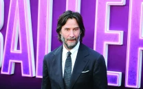 keanu reeves chased by obsessed fan keanu reeves chased by obsessed fan