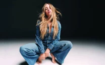 sydney sweeney american eagle campaign sparks backlash and praise over tone and marketing strategy sydney sweeney american eagle campaign sparks backlash and praise over tone and marketing strategy