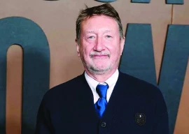 peaky blinders creator to write 007 reboot