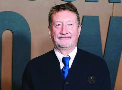 peaky blinders creator to write 007 reboot