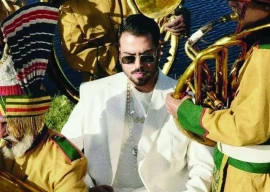 singer maanu drops first full length album