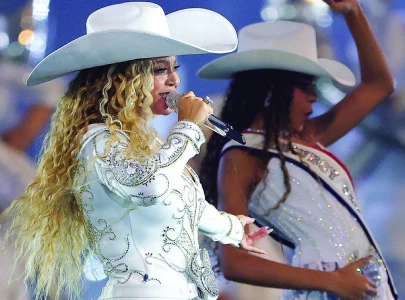 beyonce makes history with cowboy carter