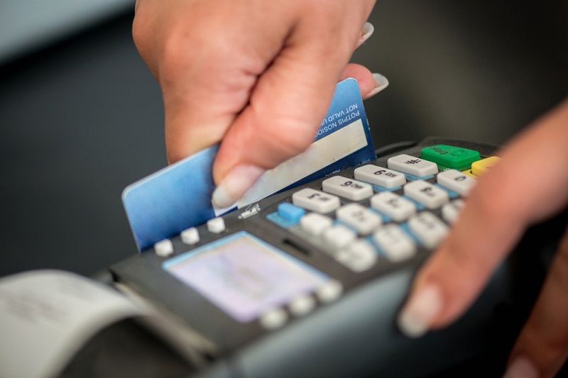Visa, Mastercard pause crypto push in wake of industry meltdown