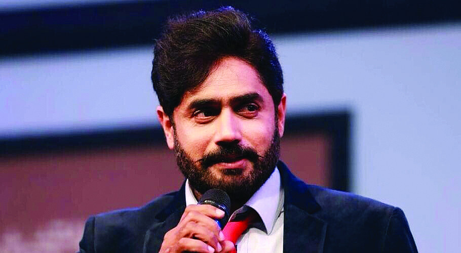 Abrar Ul Haq brings out fervent patriotic anthem | The Express Tribune